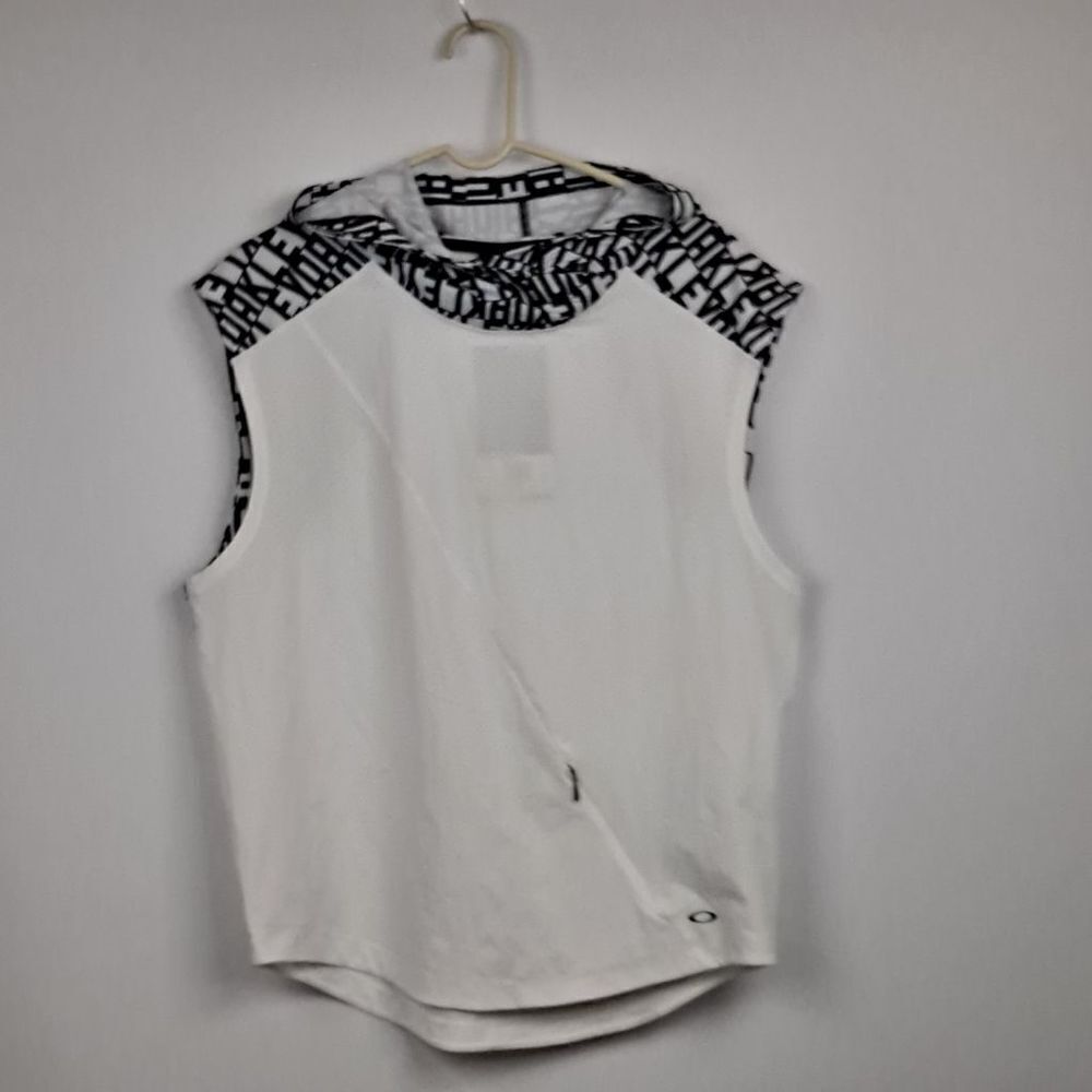 Oakley High Tides Hooded pullover NWT